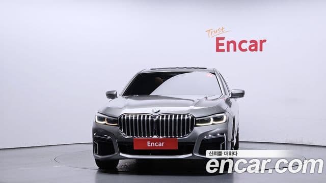 BMW 7 Series 2020 — Photo 9/20