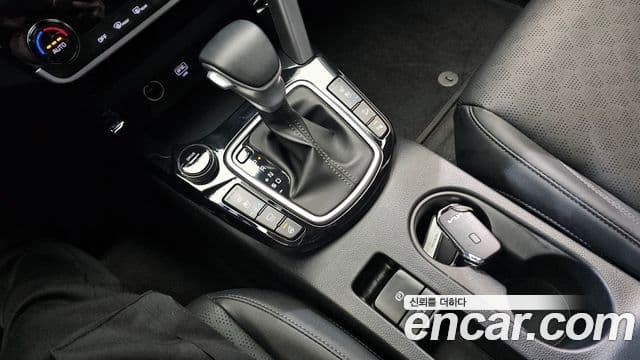 Kia Seltos 2022 — Photo 5/20