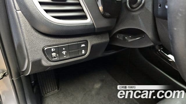 Kia Seltos 2022 — Photo 6/20