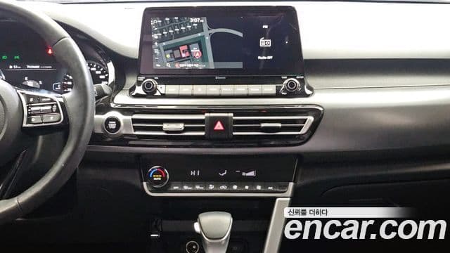 Kia Seltos 2022 — Photo 2/20