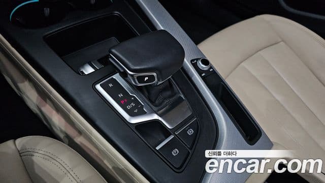 Audi A5 2023 — ფოტო 8/20