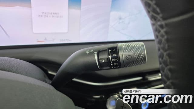 Genesis Electrified G80 2024 — Şəkil 18/20