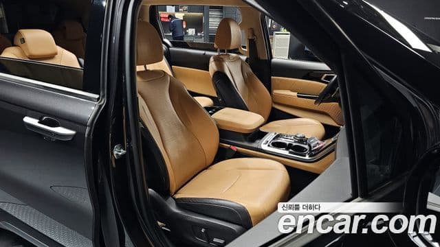 Kia Carnival 2021 — ფოტო 10/20