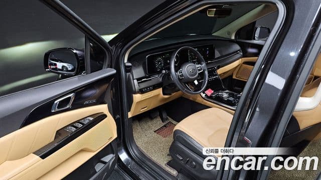 Kia Carnival 2021 — ფოტო 11/20