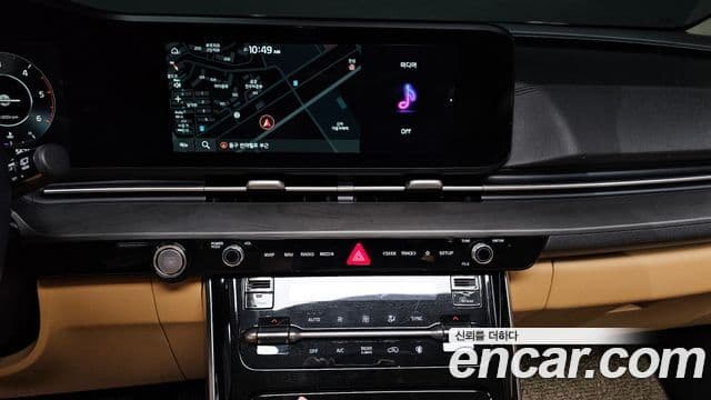 Kia Carnival 2021 — ფოტო 15/20