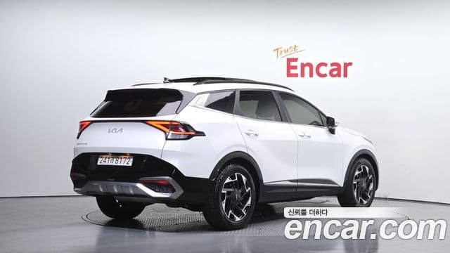 Kia Sportage 2021 — ფოტო 2/20