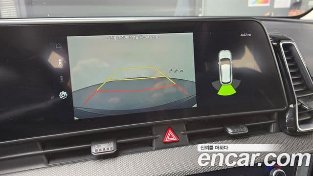 Kia Sportage 2021 — ფოტო 19/20
