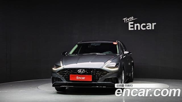 Hyundai Sonata Hybrid 2023 — Photo 14/20
