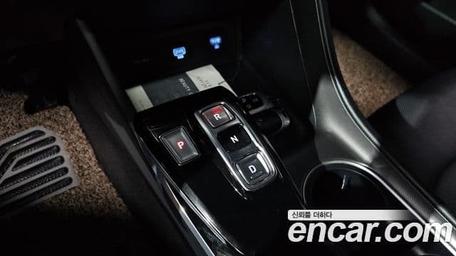 Hyundai Sonata Hybrid 2023 — Photo 10/20