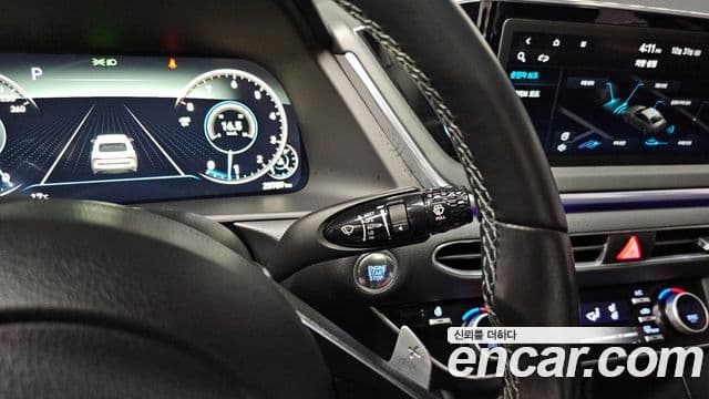 Hyundai Sonata Hybrid 2023 — Photo 9/20