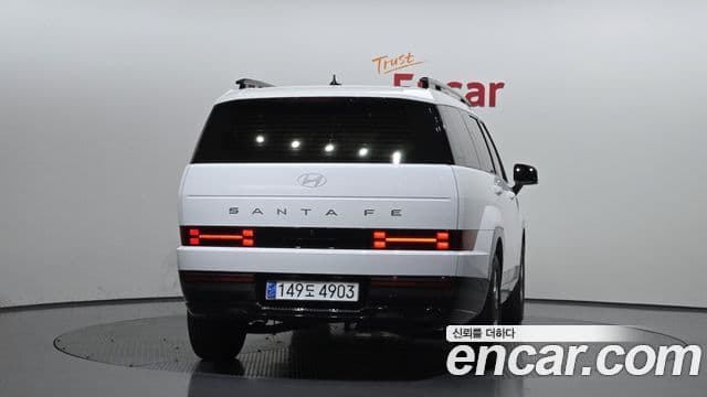 Hyundai Santa Fe 2023 — ფოტო 4/20