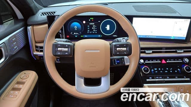 Hyundai Santa Fe 2023 — ფოტო 13/20