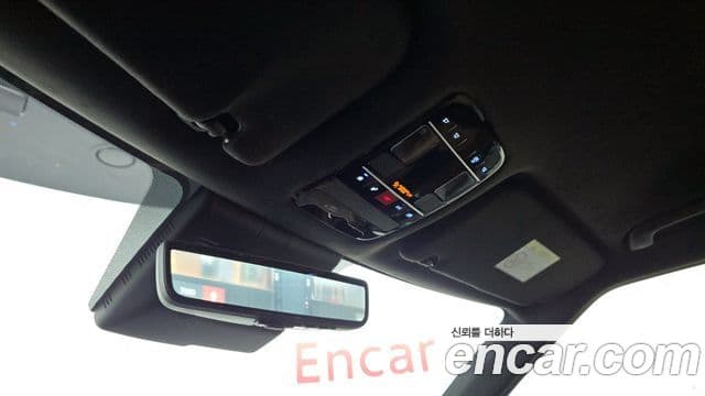 Hyundai Santa Fe 2023 — ფოტო 19/20