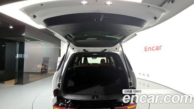 Hyundai Santa Fe 2023 — ფოტო 20/20