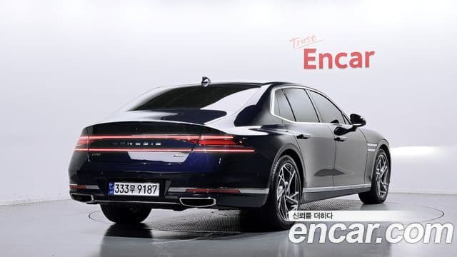 Genesis G90 2022 — Şəkil 2/20