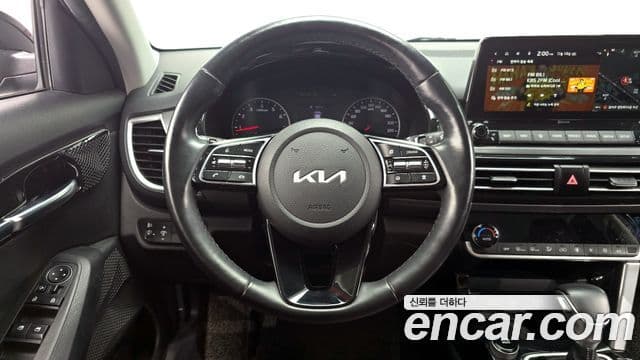 Kia Seltos 2021 — Şəkil 13/20