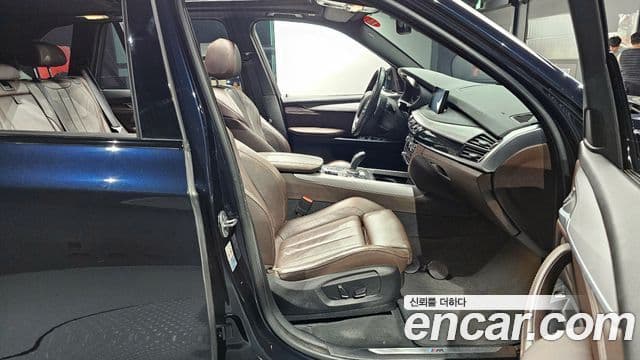 BMW X5 2018 — Photo 13/20