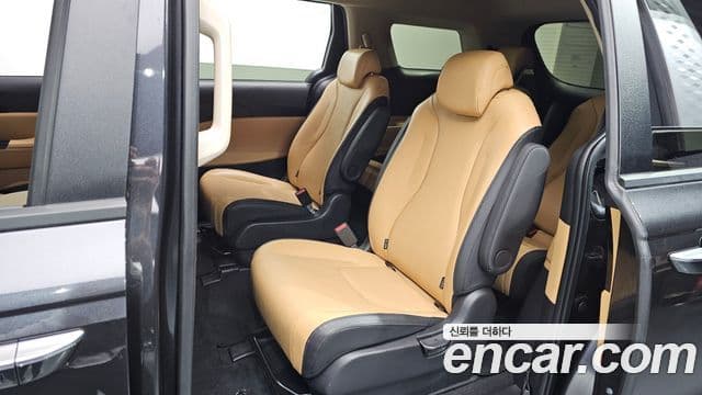 Kia Carnival 2022 — Şəkil 12/20
