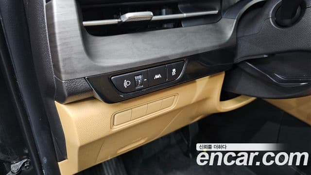 Kia Carnival 2022 — Şəkil 16/20