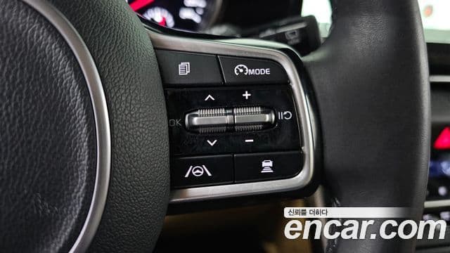 Kia Carnival 2022 — Şəkil 19/20