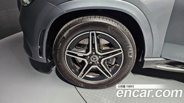 Mercedes-Benz GLE-Class 2021 — ფოტო 5/20