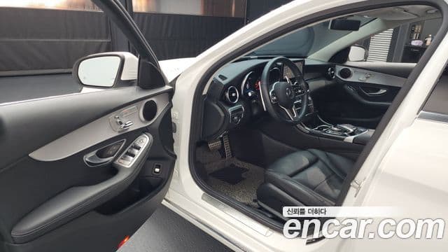 Mercedes-Benz C-Class 2020 — Фото 10/20