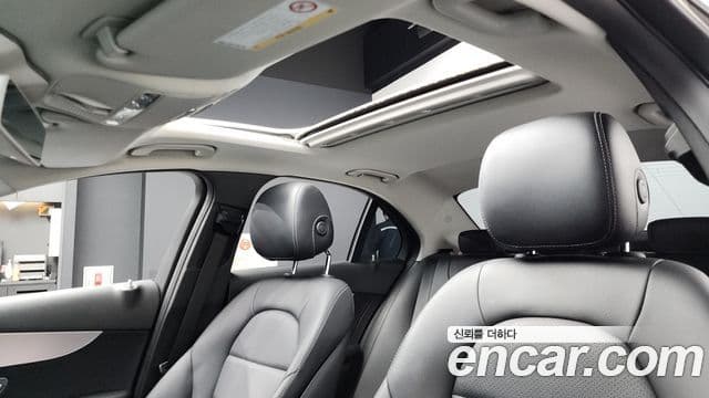 Mercedes-Benz C-Class 2020 — Фото 19/20