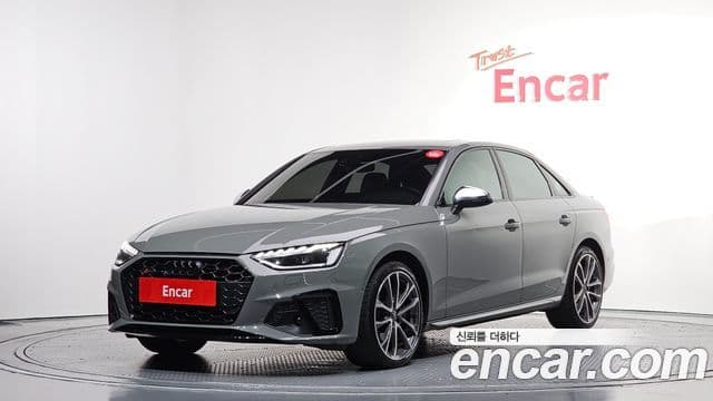 Audi A4 2021 — ფოტო 1/20