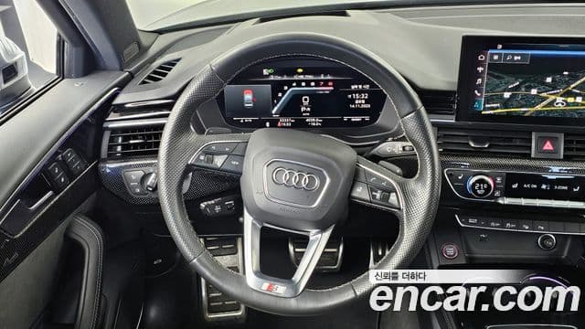 Audi A4 2021 — ფოტო 13/20