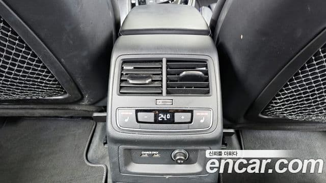 Audi A4 2021 — ფოტო 18/20