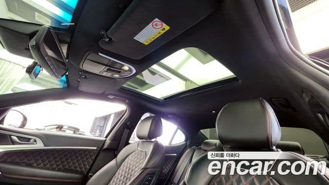 Genesis G70 2018 — Photo 18/20