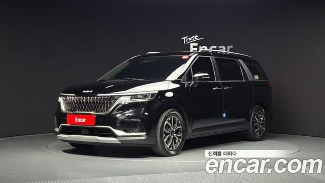 Kia Carnival 2021 — ფოტო 1/20