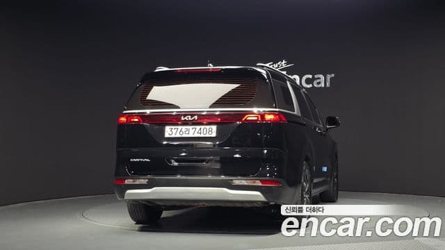 Kia Carnival 2021 — ფოტო 4/20