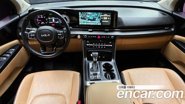Kia Carnival 2021 — ფოტო 7/20