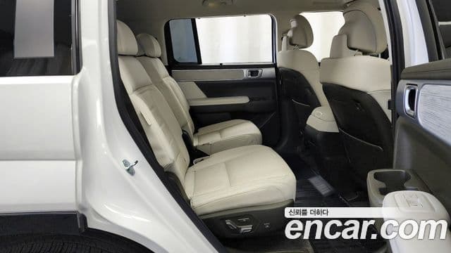 Hyundai Santa Fe 2023 — Фото 11/20