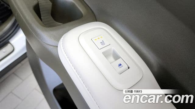 Hyundai Santa Fe 2023 — Фото 18/20