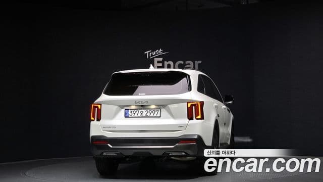 Kia Sorento 2023 — Şəkil 4/20
