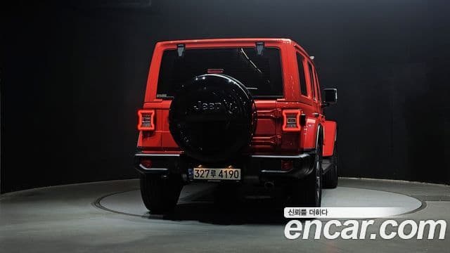 Jeep Wrangler 2021 — ფოტო 4/20
