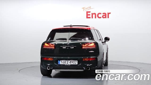 Mini Cooper S Clubman 2023 — ფოტო 4/20