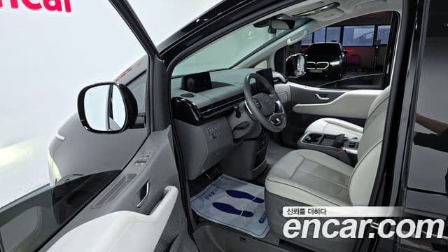 Hyundai Staria 2022 — Фото 11/20
