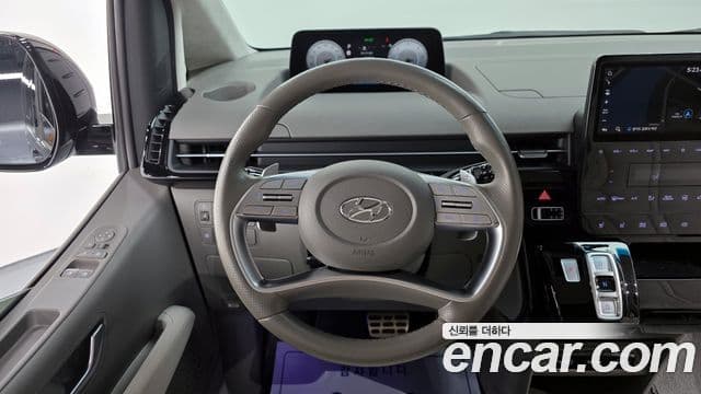 Hyundai Staria 2022 — Фото 13/20