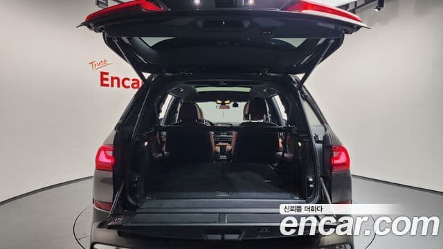 BMW X7 2022 — ფოტო 20/20
