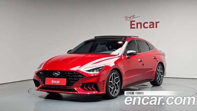Hyundai Sonata Hybrid 2020 — Photo 1/21