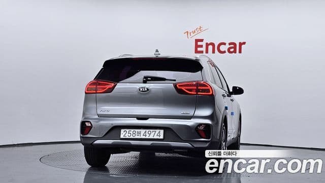 Kia Niro 2019 — Şəkil 5/20