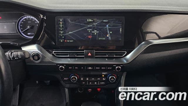 Kia Niro 2019 — Şəkil 20/20