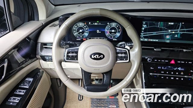 Kia Carnival 2021 — Фото 14/20