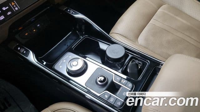 Kia Sorento 2024 — Şəkil 8/20