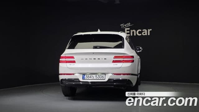 Genesis GV80 2021 — ფოტო 4/20