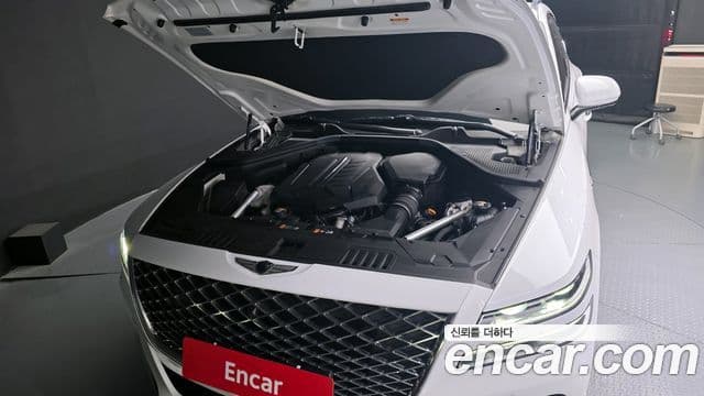 Genesis GV80 2021 — ფოტო 6/20