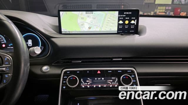 Genesis GV80 2021 — ფოტო 18/20
